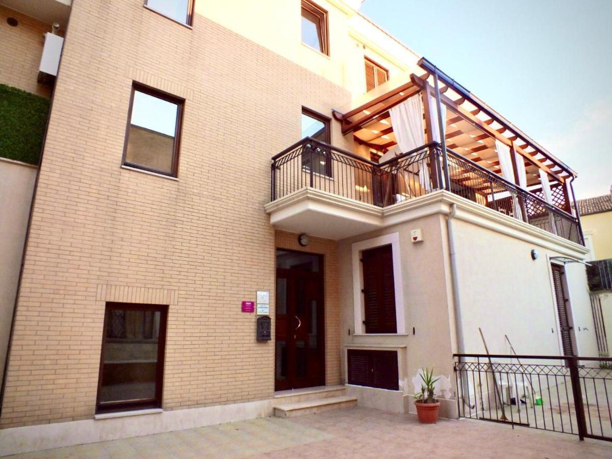 L'Arca - Bed & Breakfast In Lucera Centro Εξωτερικό φωτογραφία